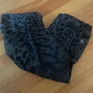 ‼️CHEETAH LULULEMON LEGGINGS!‼️